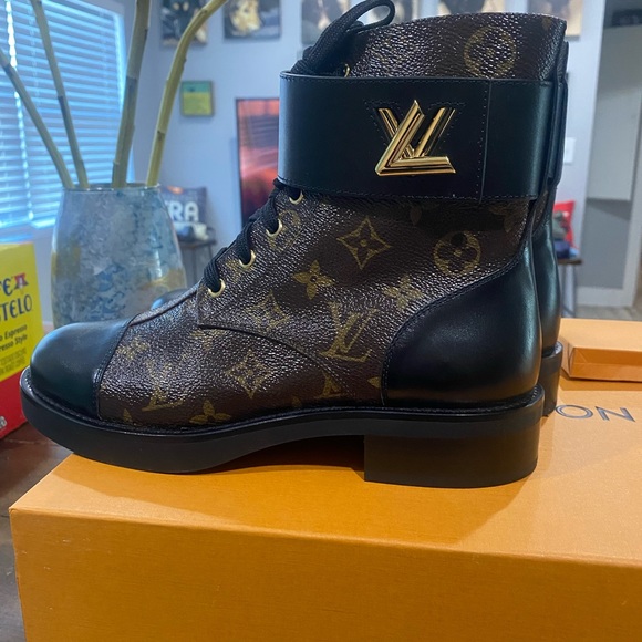 LV twist Monogram boots! Never worn. Reasonable offers accepted!!! - Picture 1 of 12